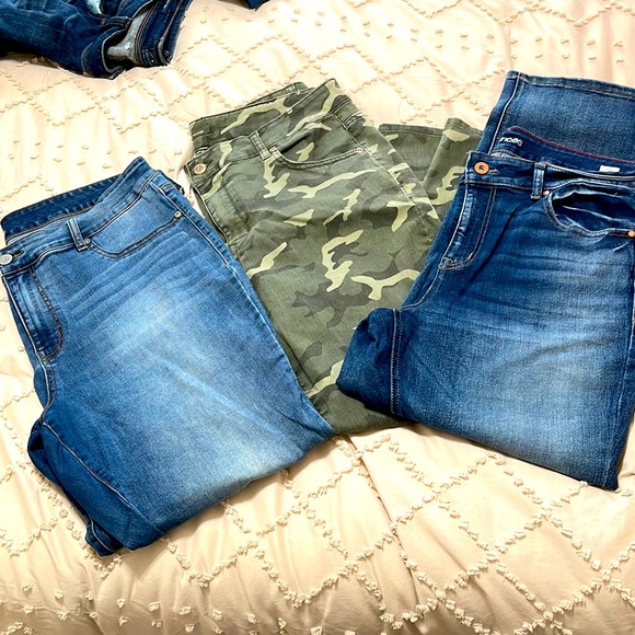 Maurices Denim - 3 pairs of Maurices Jeans 20 W- Skinny, Straight leg and camo